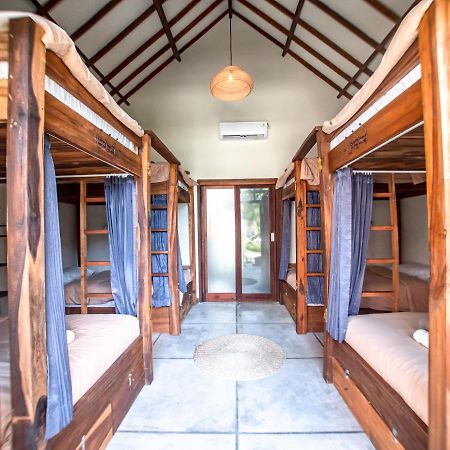 Lmbk Surf House Hotel Kuta  Exterior photo